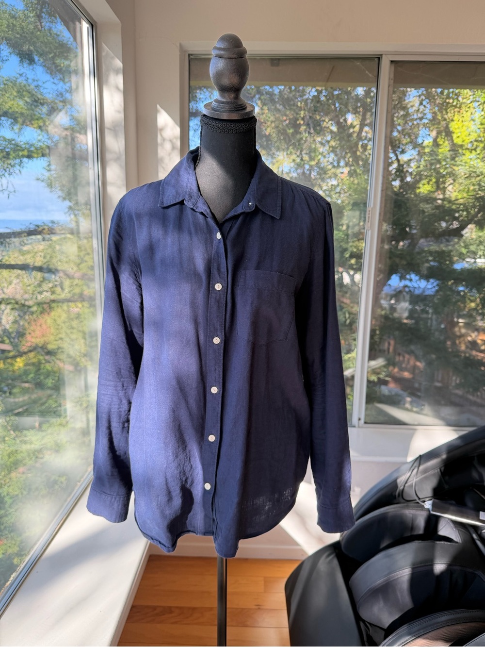 Caslon Navy Linen Button Down Shirt, size 2